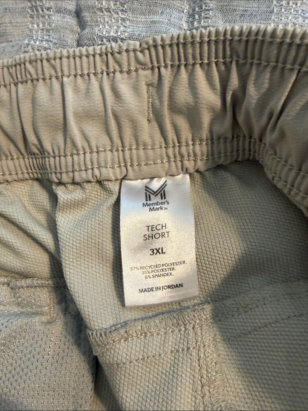 Member’s Mark 3XL Tech Shorts - Picture 2 of 3